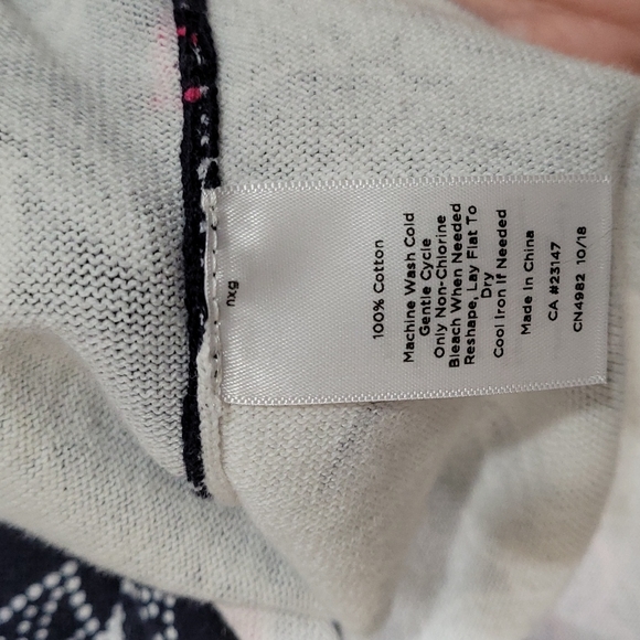 TALBOTS | Navy Floral 3/4 Sleeve Button Up Cotton Sweater - Size Med Petite - Picture 4 of 7